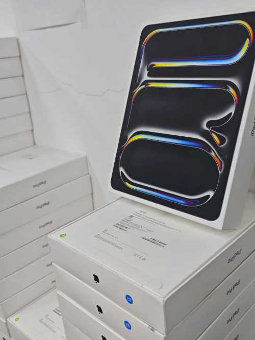 Apple iPad Pro M5 256GB 5G 11-inch Space Black ME2N4LL/A NEW/ Sealed